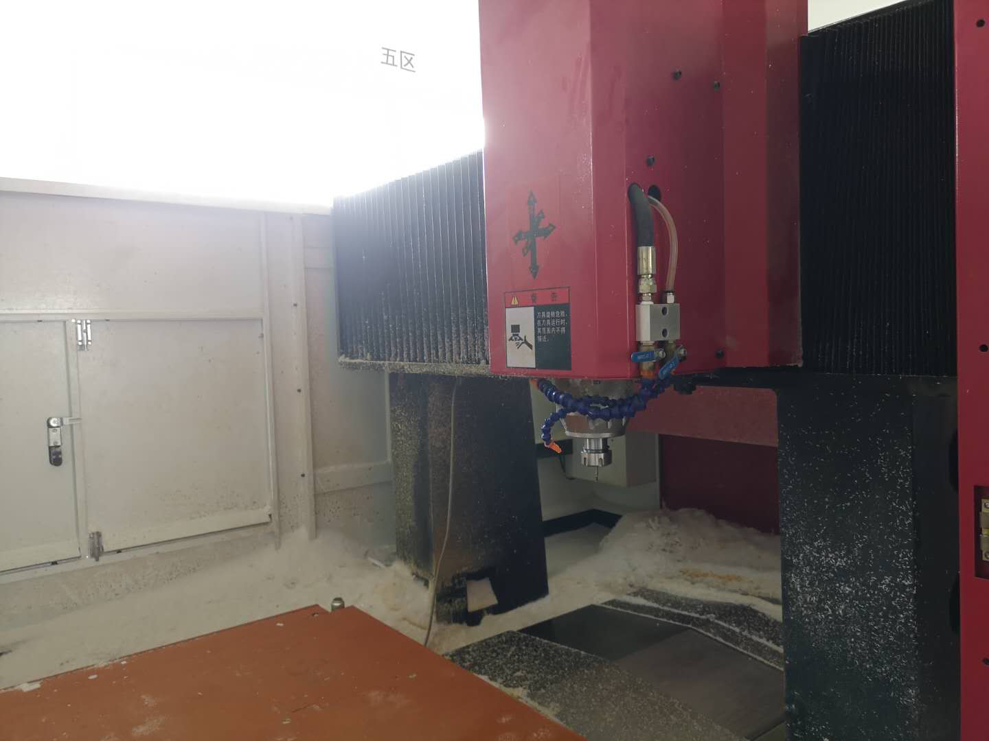 机器设备-CNC机床内景2